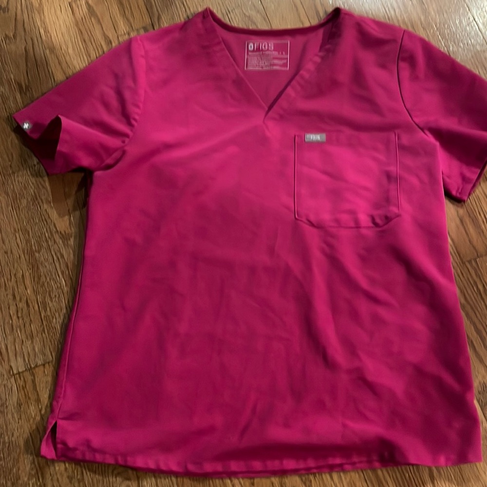 Shocking pink scrub top size large